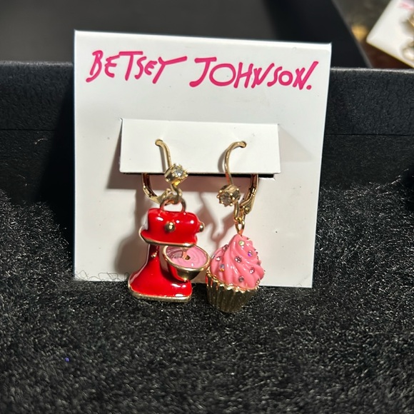 Betsey Johnson Jewelry - Betsey Johnson Stand Mixer Cupcake Baby Cake Earrings Mismatch Drop